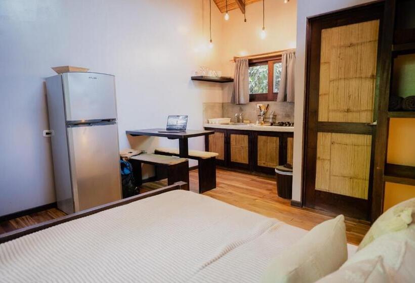 스탠다드 스튜디오, Lua Villas