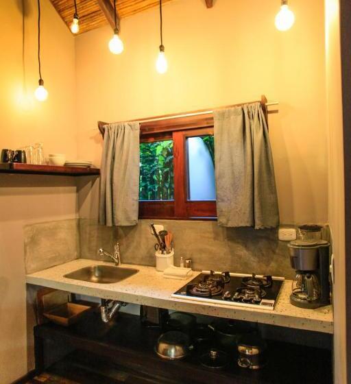 스탠다드 스튜디오, Lua Villas