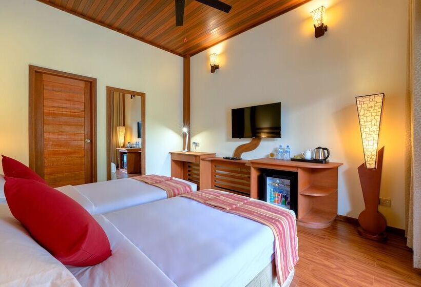 اتاق سوپریور با چشم‌انداز باغ, Araamu Hotels Maldives At Dhiffushi
