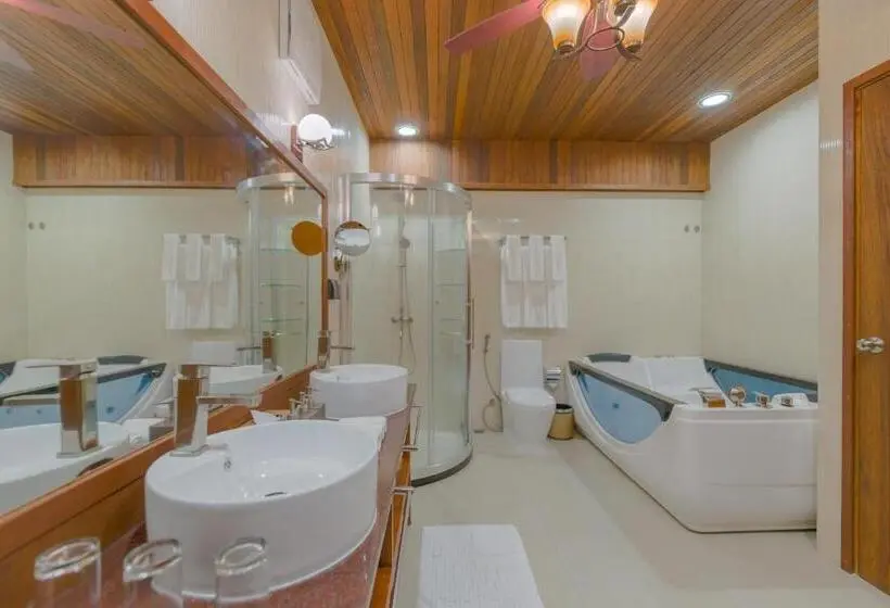 سوییت خانوادگی, Araamu Hotels Maldives At Dhiffushi