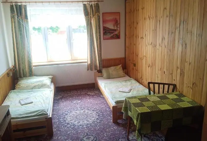スタンダードトリプルルーム, Hostinec Na Návsi
