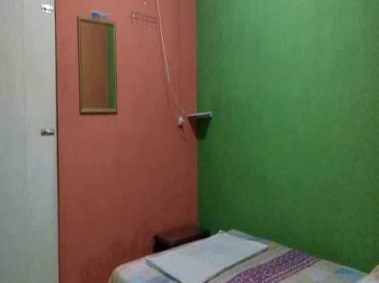 Кровать в Общей Комнате, Sritanjung Homestay
