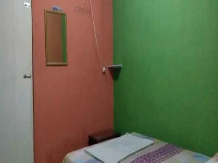 Vuode Makuusalissa, Sritanjung Homestay
