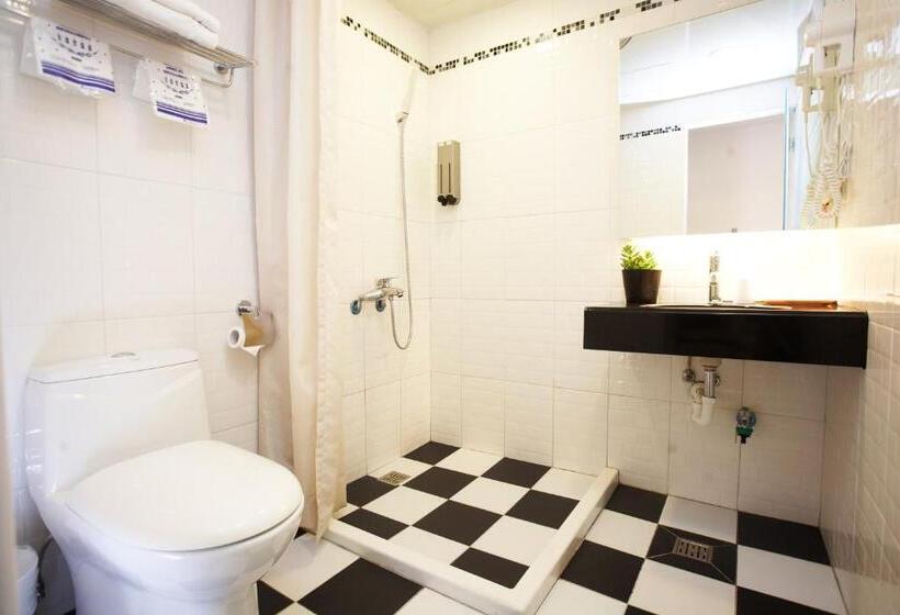 اتاق استاندارد, Jin Bao