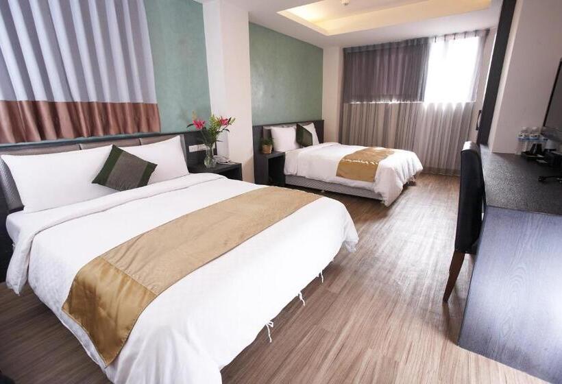 اتاق لوکس چهار تخته, Jin Bao