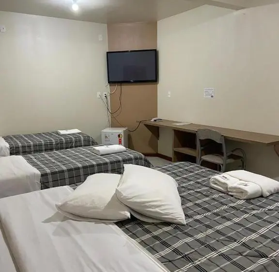スタンダード４人部屋, Pousada Fuzer