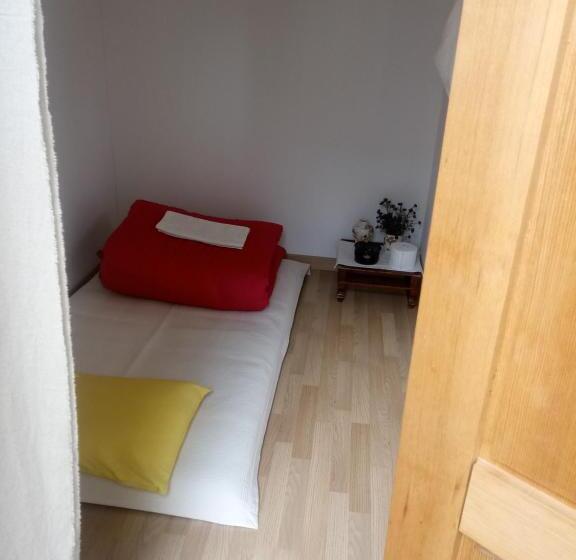 Camera Singola Vista Giardino, Hundred Years Hanok