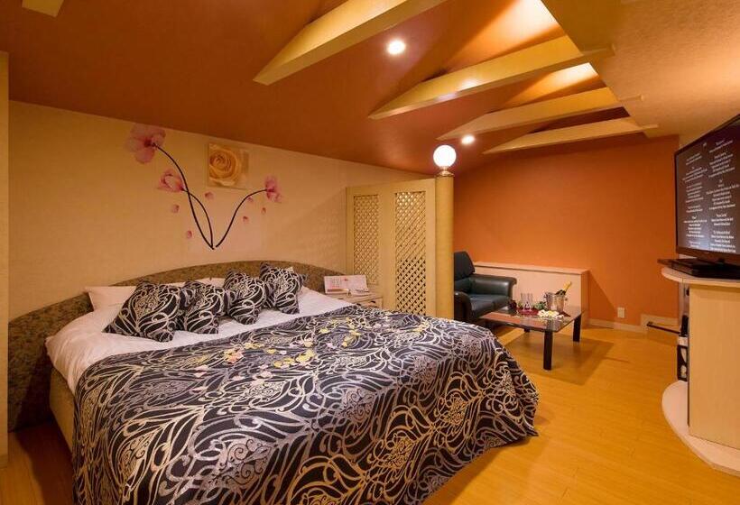 غرفة قياسية, Restay Tina Grace