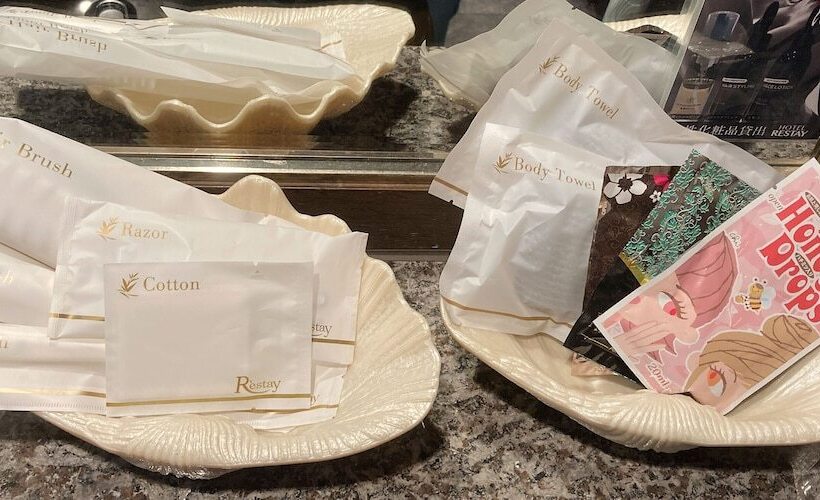 غرفة قياسية, Restay Tina Grace