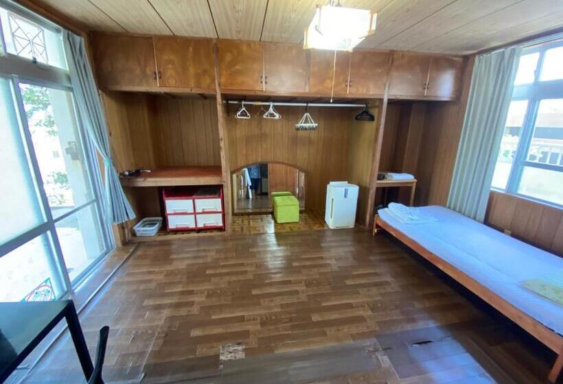 غرفة قياسية مزوَّدة بتراس, Body Balance House