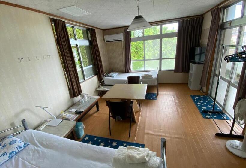 غرفة قياسية ثلاثية حمام مشترك, Body Balance House