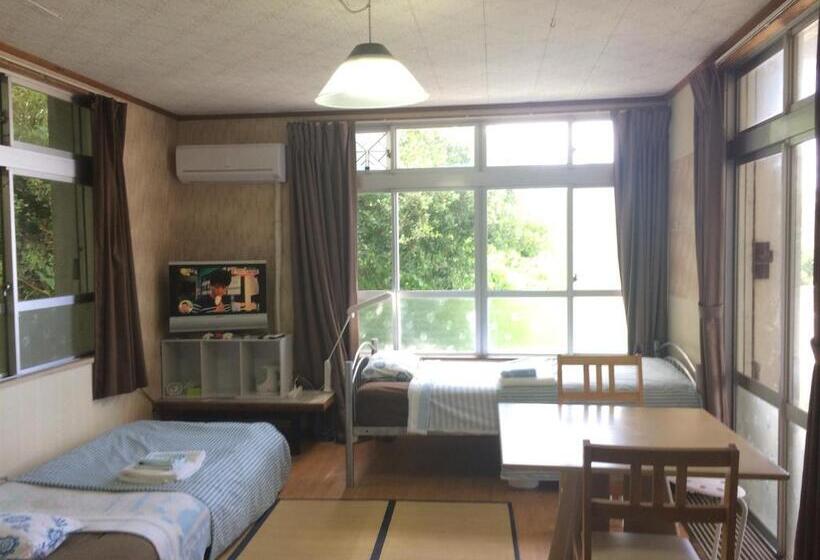 غرفة قياسية ثلاثية حمام مشترك, Body Balance House