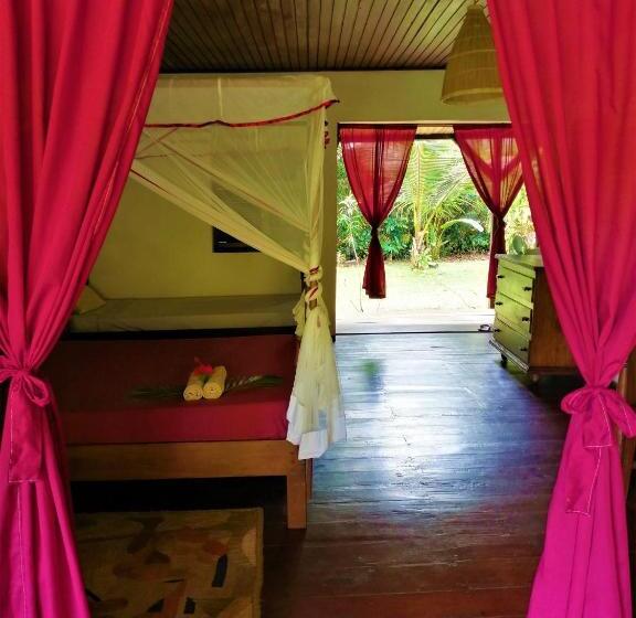 ویلای 1 خوابه با چشمانداز باغ, Chambres D Hôtes Villa Les Orchidées Chez Ago