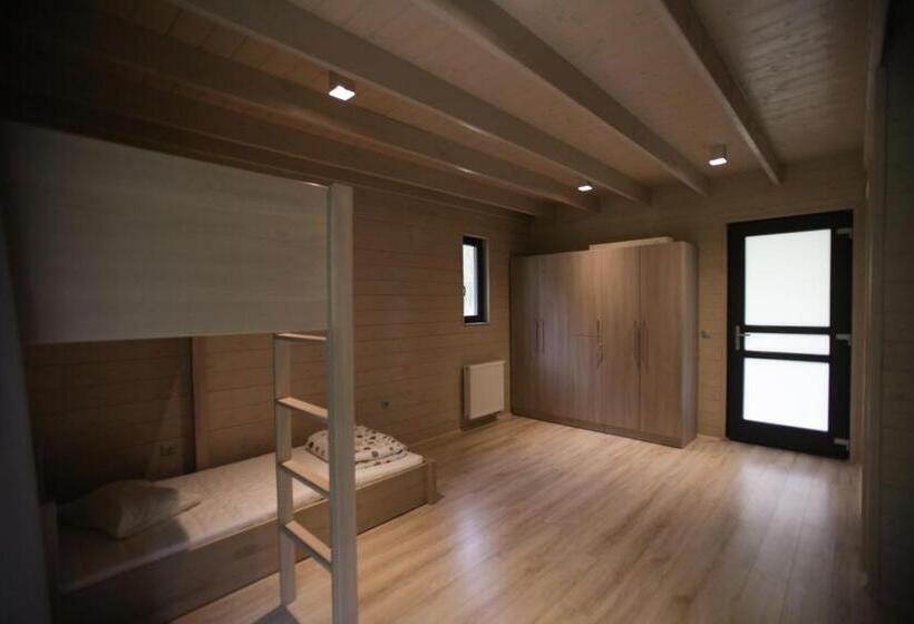 ファミリールーム, Mohácsi Wellness Vendégház és Lovasklub