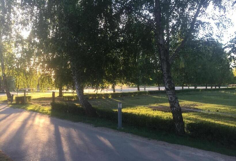 غرفة عائلية, Mohácsi Wellness Vendégház és Lovasklub