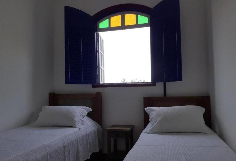 اتاق استاندارد چهار تخته, Pousada Travessias