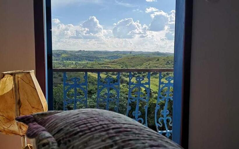 اتاق استاندارد با چشم‌انداز کوهستان, Pousada Travessias