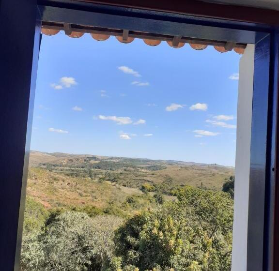 اتاق استاندارد با چشم‌انداز کوهستان, Pousada Travessias