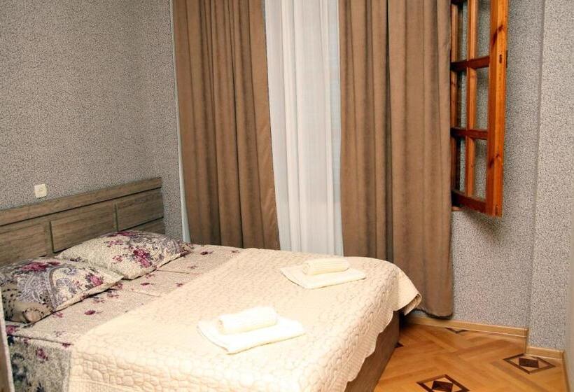 اتاق لوکس, Guesthouse Fatima