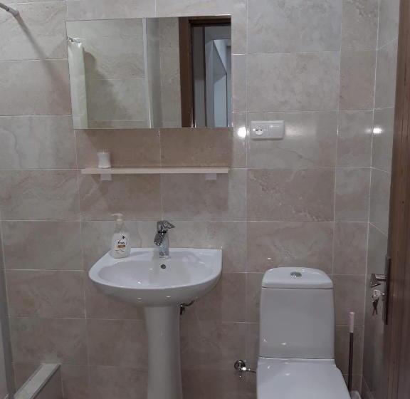 اتاق لوکس سه تخته, Guesthouse Fatima