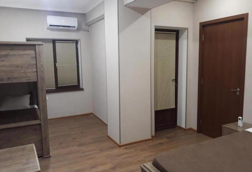 اتاق لوکس چهار تخته, Guesthouse Fatima