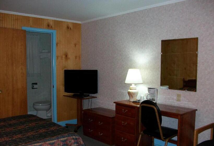 Четырехместный Номер Стандарт, Mohican Motel