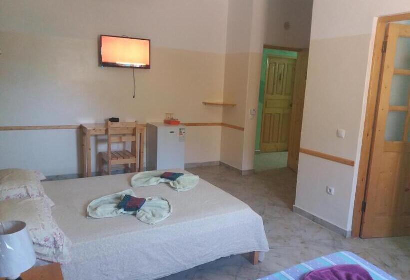 اتاق استاندارد سه نفره, Pousada Villa Concetta