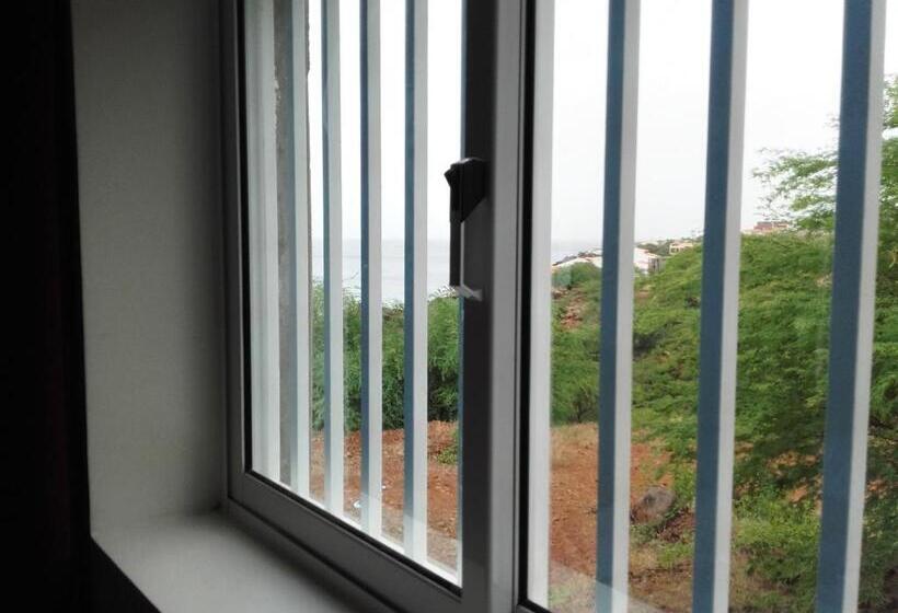 اتاق استاندارد سه نفره, Pousada Villa Concetta