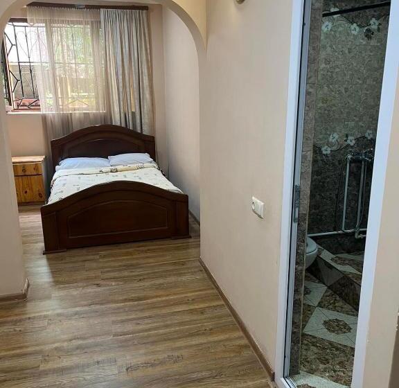 デラックスルーム, Guest House Eco Oldijevan