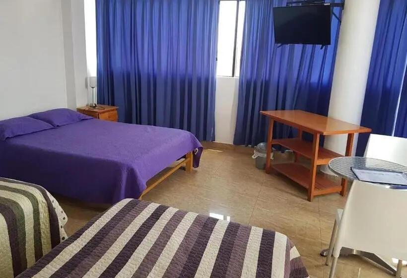 Economy Quadruple Room, Hospedaje Wankko