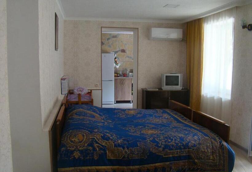 آپارتمان 1 خوابه, Guest House Ucha