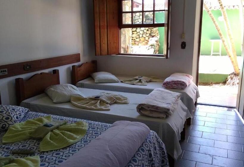 חדר סטנדרט לשלושה, Pousada Capitão