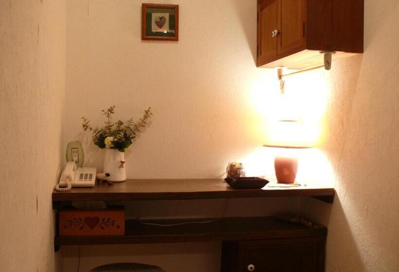 标准三人间, Country Inn Mori No Gorilla