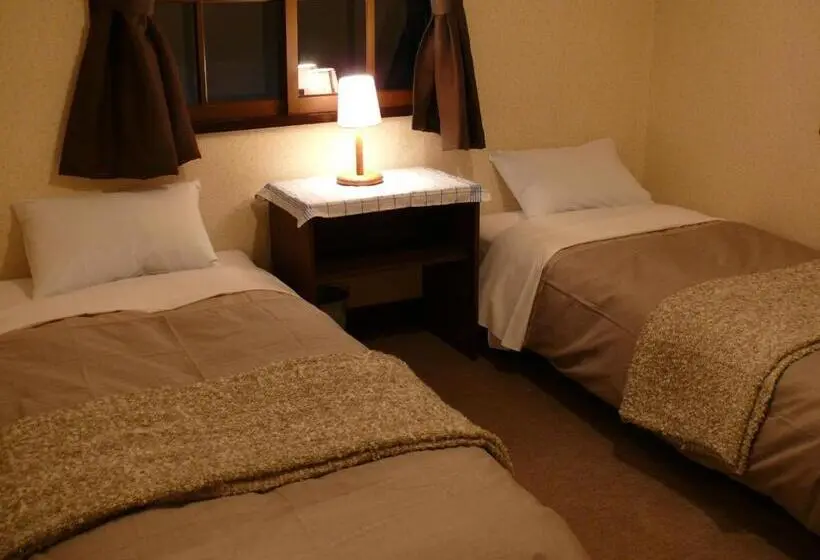 スタンダードトリプルルーム, Country Inn Mori No Gorilla