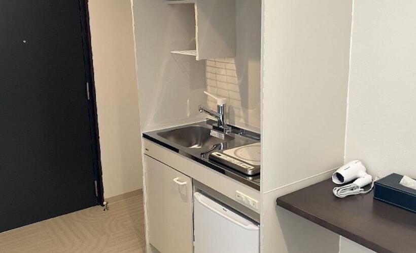 Camera Standard, Paikaji