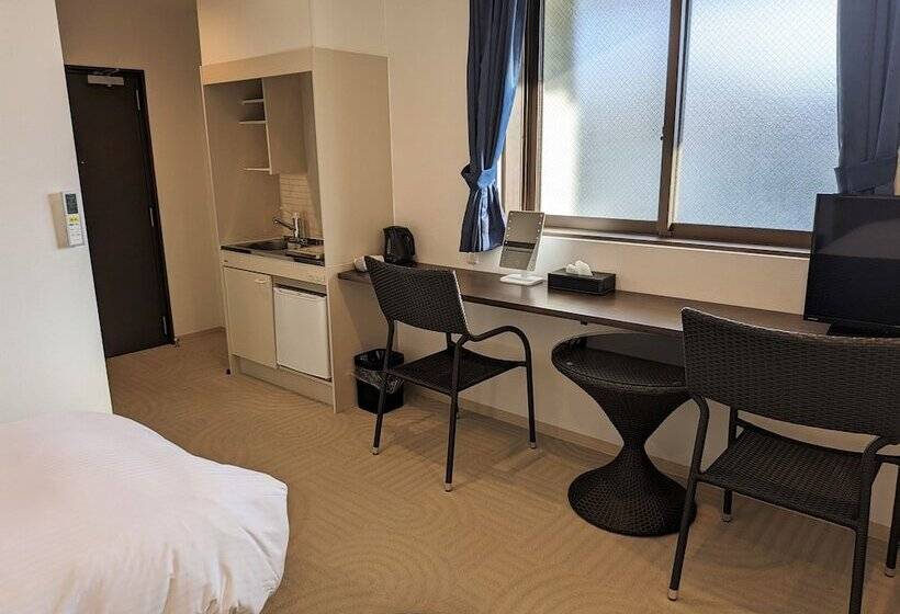 Camera Standard, Paikaji