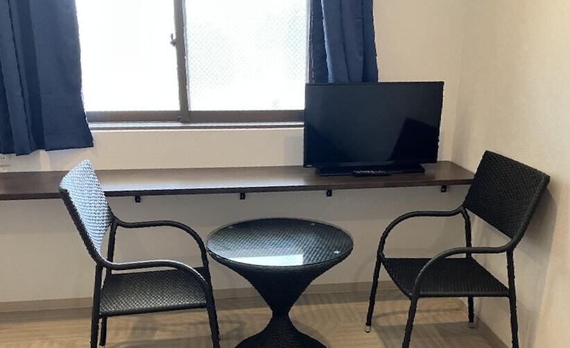 Camera Standard, Paikaji