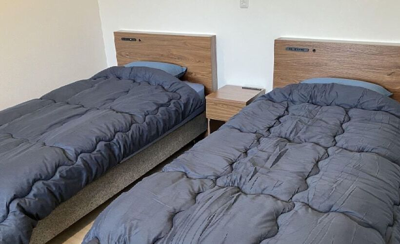 Camera Standard, Paikaji