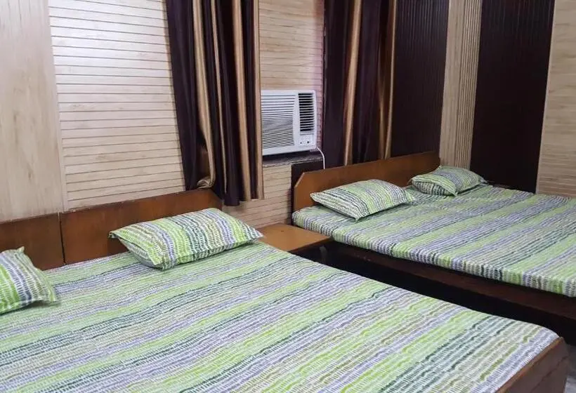 デラックスルーム, Gokul Guest House
