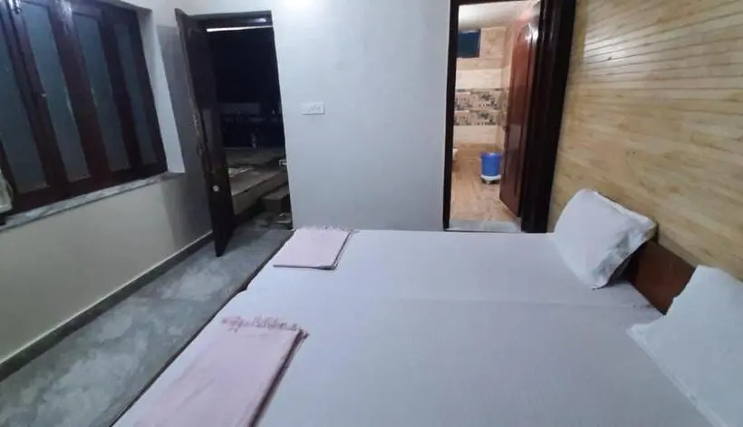エコノミールーム, Gokul Guest House