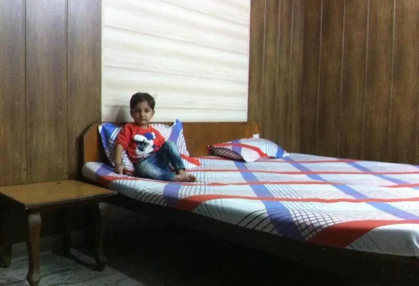 エコノミールーム, Gokul Guest House