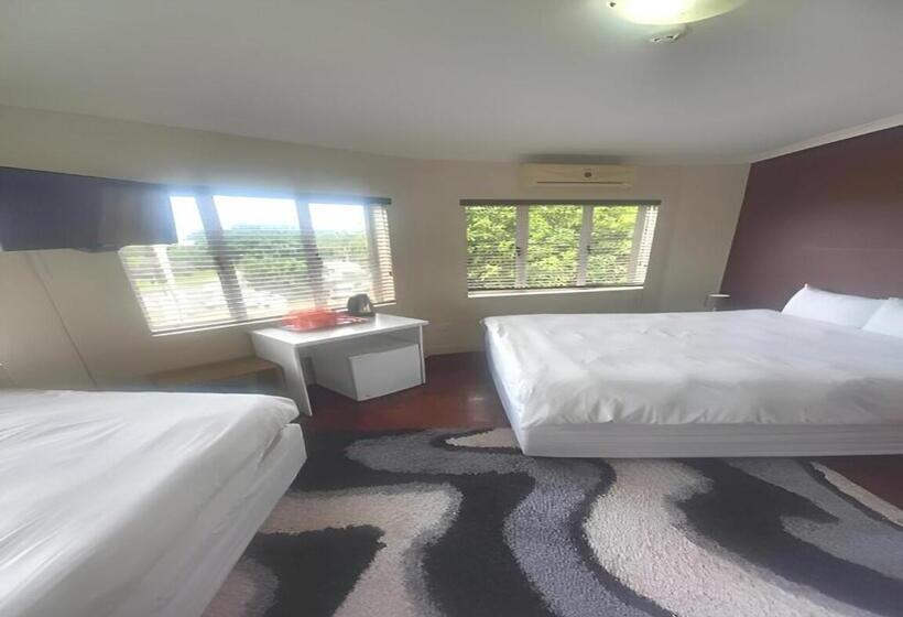 חדר סטנדרט לשלושה עם נוף לגינה, Kzn Park View Guest House