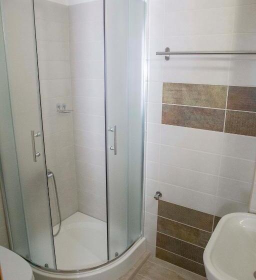 Standardrum, éva Vendégház