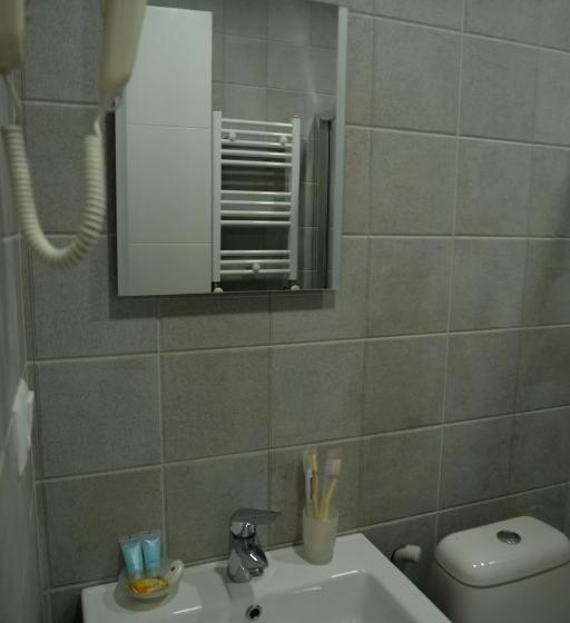 اتاق استاندارد با بالکن, Guest House Gantiadi