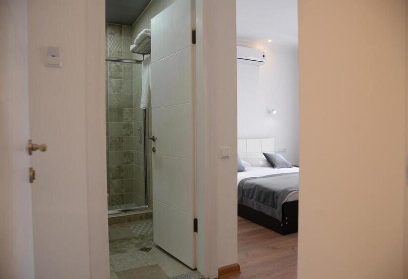 اتاق استاندارد, Guest House Gantiadi