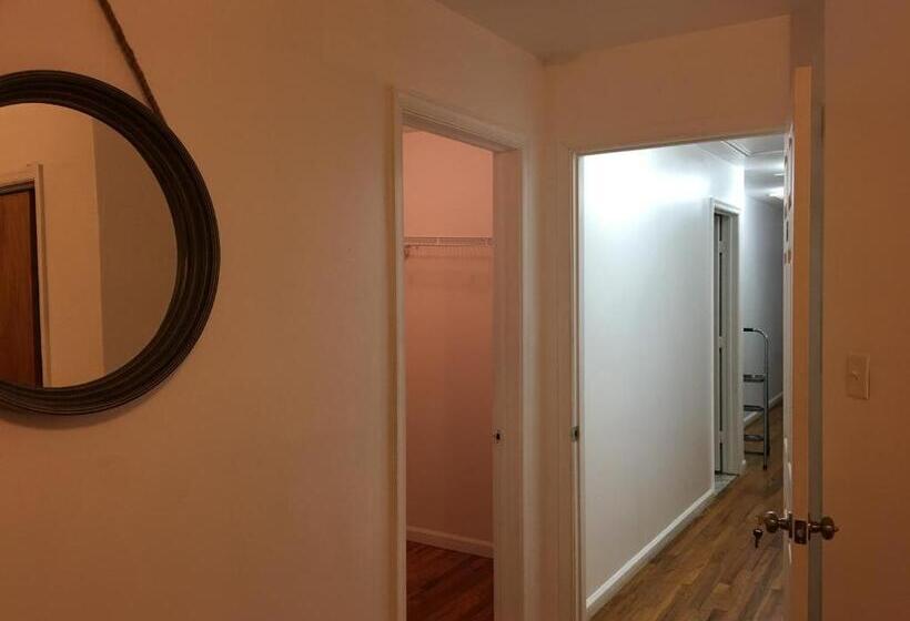デラックススイート, Mojoy Homesuites At Runyon