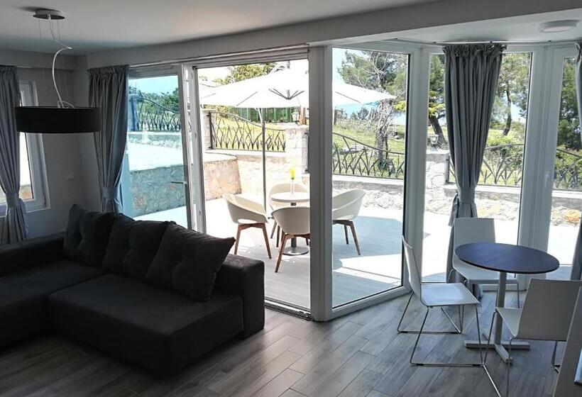 آپارتمان 1 خوابه, Villa Trpe