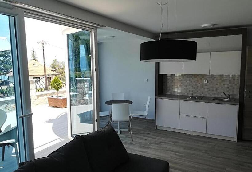 آپارتمان 1 خوابه, Villa Trpe