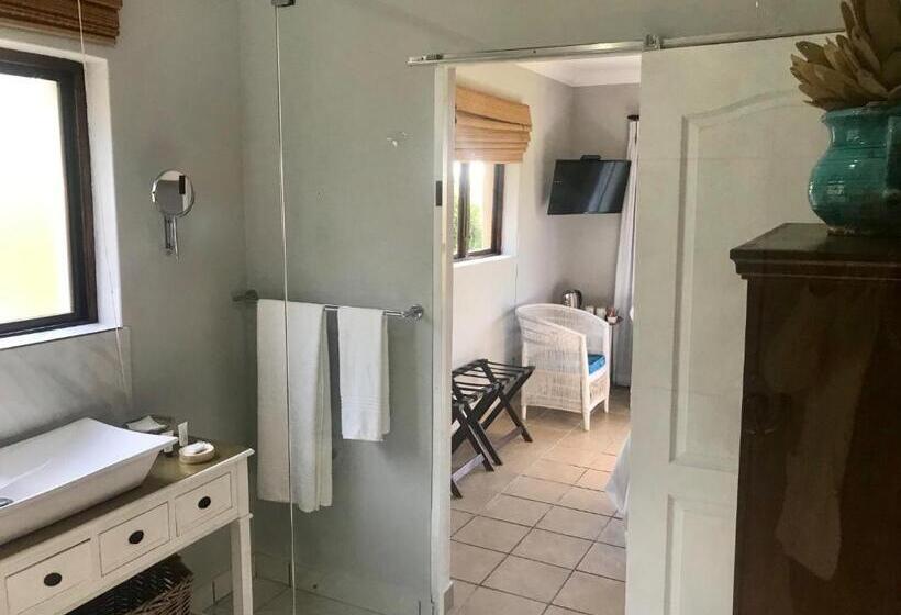 클래식 룸 킹 침대, A Kings View