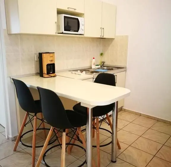 اتاق استاندارد چهار تخته, Casa Ana